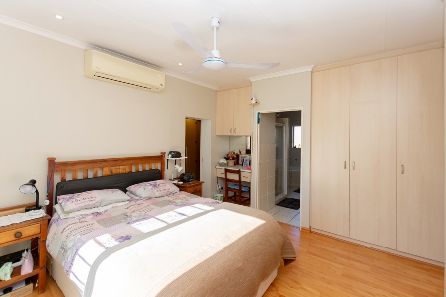 5 Bedroom Property for Sale in Port Owen Western Cape